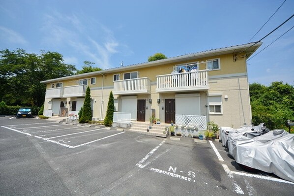 ツインオークスコートNの物件外観写真